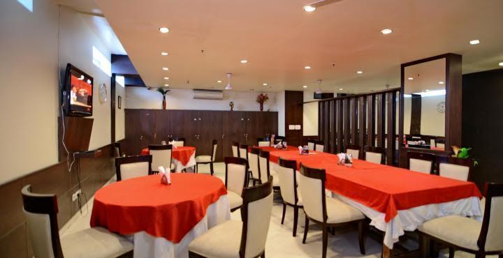 Hotel Meridian Plaza Ню Делхи Екстериор снимка